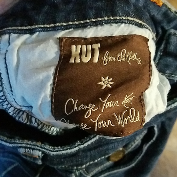 Sale•••• Kut from the kloth Natalie Bermuda Shorts - Picture 7 of 7